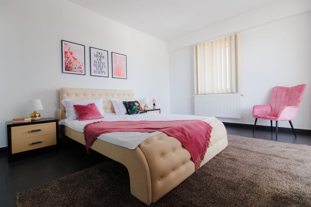 Plaza Apartment Сату-Маре Экстерьер фото