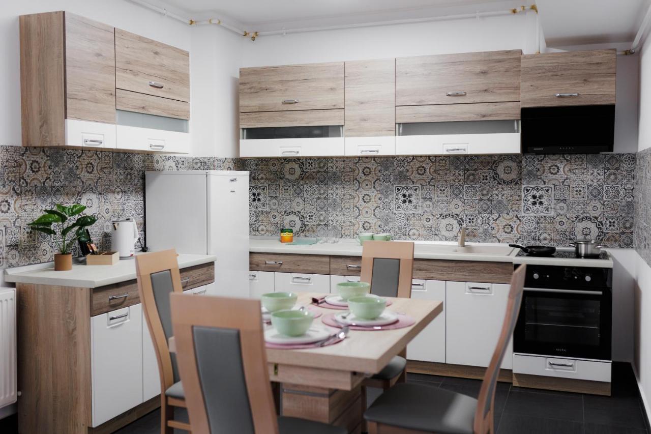 Plaza Apartment Сату-Маре Экстерьер фото